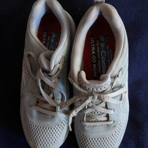 Skechers Air-Cooled Memory Foam Ultra Go Work Gray Sneakers Size 6.5
